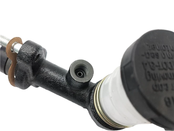 Clutch Master Cylinder For ISUZU CAMPO2.2 1988-1990/AMIGO 1989-1994/PICK UP 1988-1995/RODEO 1991-1997 8-97136445-0 8-94434710-0 8-94434-710-2 8-97110-222-0 8-97024-940-2 8-97201-007-0 8-97185018-0 8970226140 8970226142 8-94434-710-1 679319 97201007 97185017 97136445 97185018 best